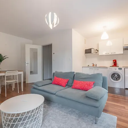 Apartman Le Rev'touch-airbus - 1 Avec Balcon Et Parking Gratuit *