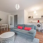 Lejlighed Le Rev'touch-airbus - 1 Avec Balcon Et Parking Gratuit *