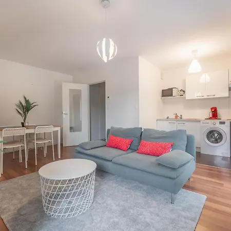 Le Rev'touch-airbus - 1 Avec Balcon Et Parking Gratuit Appartement