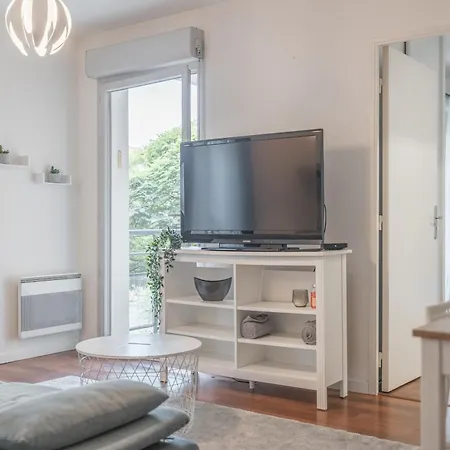 Le Rev'touch-airbus - 1 Avec Balcon Et Parking Gratuit Appartement